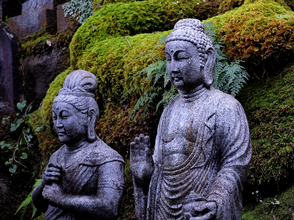 Statues à Mitaki