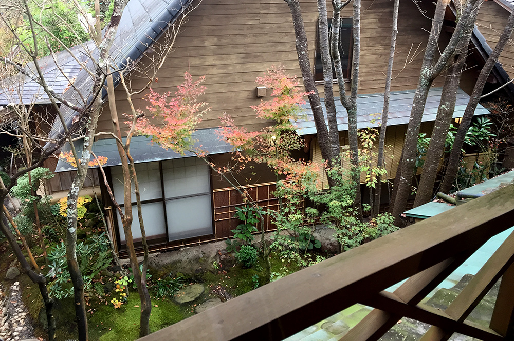 Jardin intérieur du ryokan Ichizen, Yufuinn