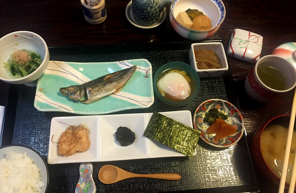 petit déjeuner au ryokan Ichizen, Yufuin