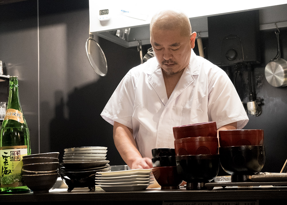 Take, le patron et chef-cuisinier de l'izakaya Aitsuki あい月 Hiroshima
