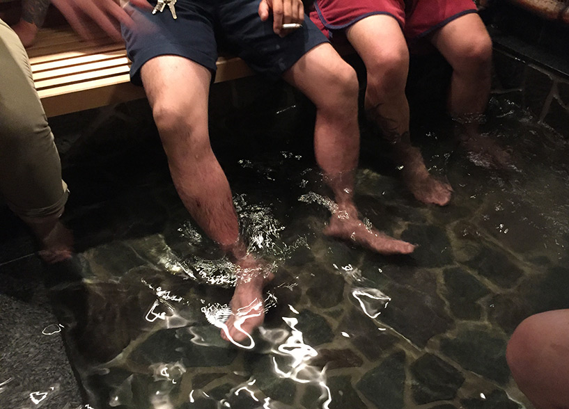 onsen pour les pieds (ashiyu) au restaurant Tamanoi, Hiroshima