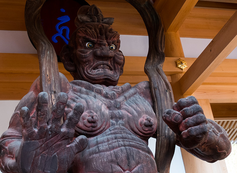 statue de gardien nio temple Myojoin Hiroshima
