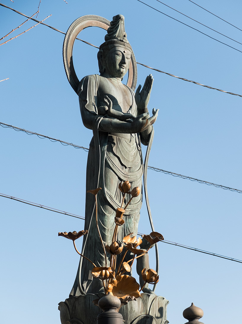 statue bouddhiste sur la balade historique Futabanosato
