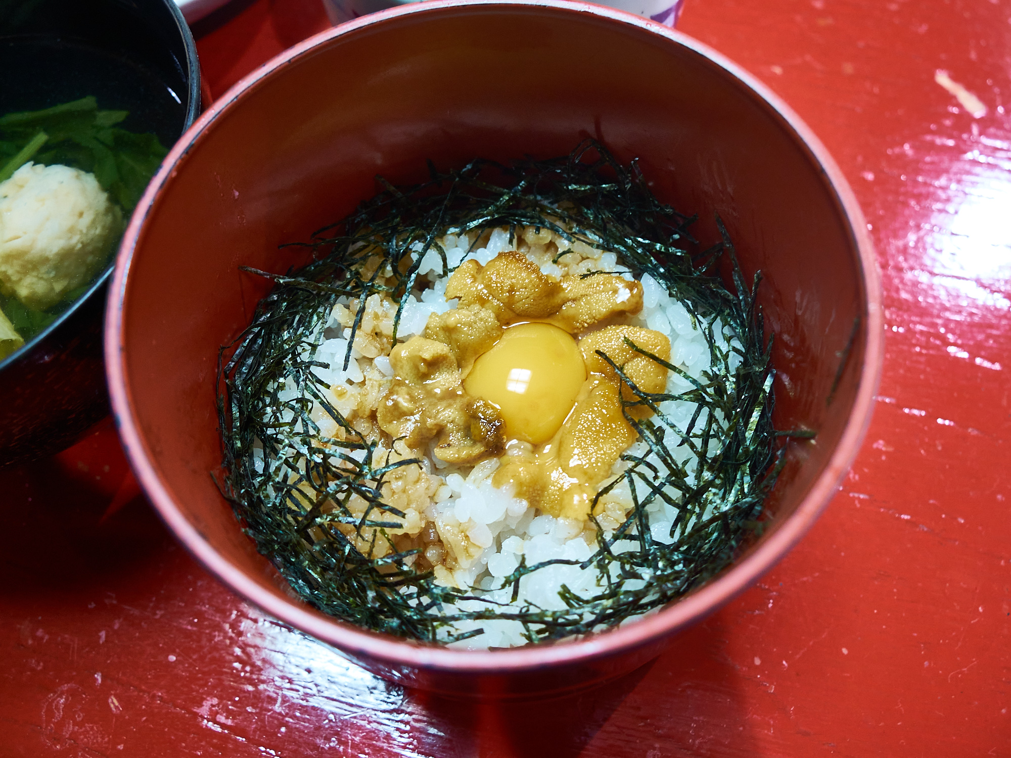 Cuisine Keiseki à Onomichi, oursin